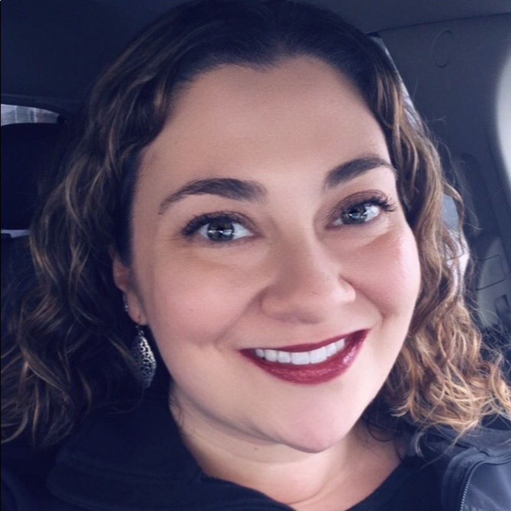 Meet your Posher, Stephanie